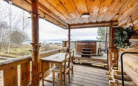 Bacovka Szlembark- jacuzzi, kominek, widok na Tatry